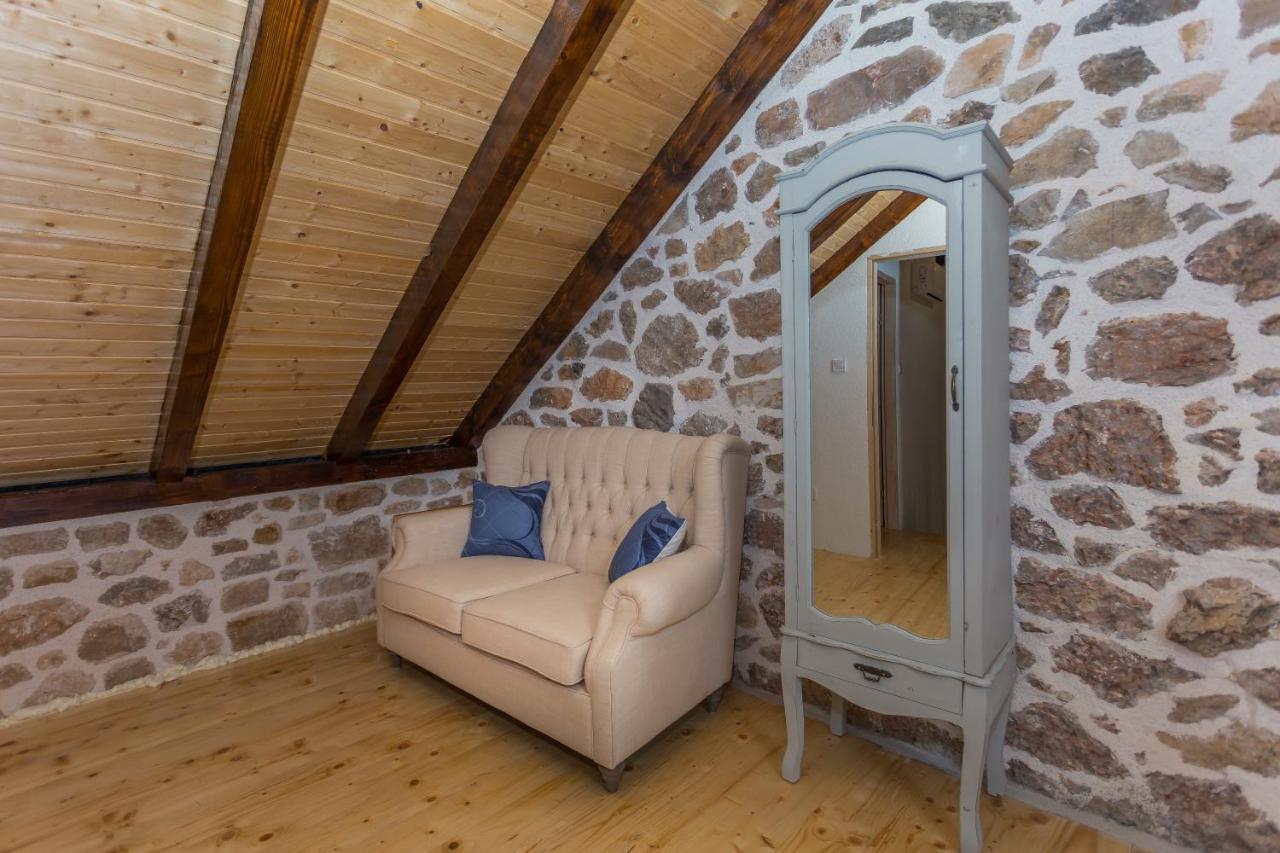 Kuca Za Odmor Joko I Jeka Villa Bogatić Buitenkant foto