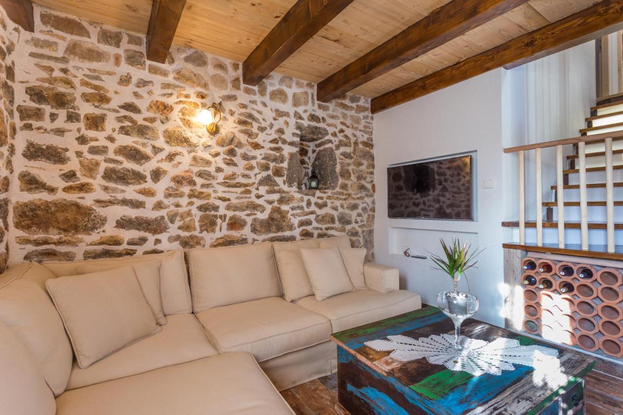 Kuca Za Odmor Joko I Jeka Villa Bogatić Buitenkant foto